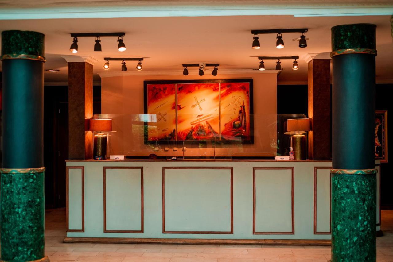 Sultani Hotel Кіншаса Екстер'єр фото