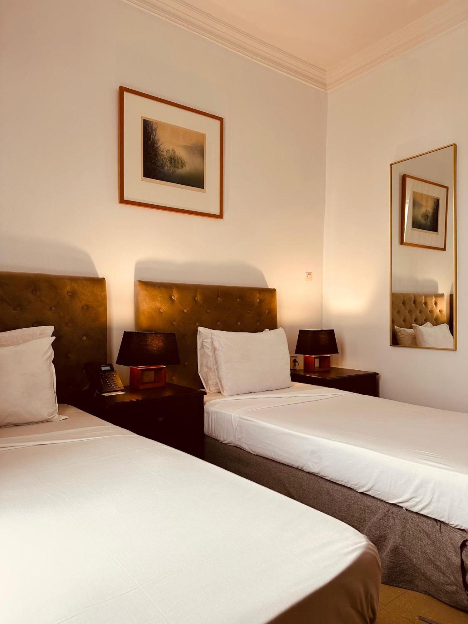 Sultani Hotel Кіншаса Екстер'єр фото